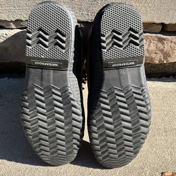 Sorel: Men’s Waterproof Boots, size: 11, never worn. main image 6